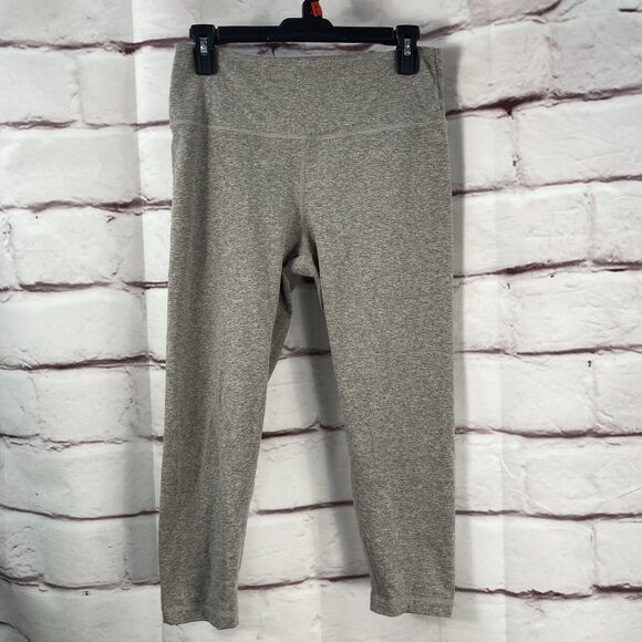 Zobha Capri Leggings Yoga Pants Gray Size L Stretch Sporty Comfy Exercise - Picture 3 of 10